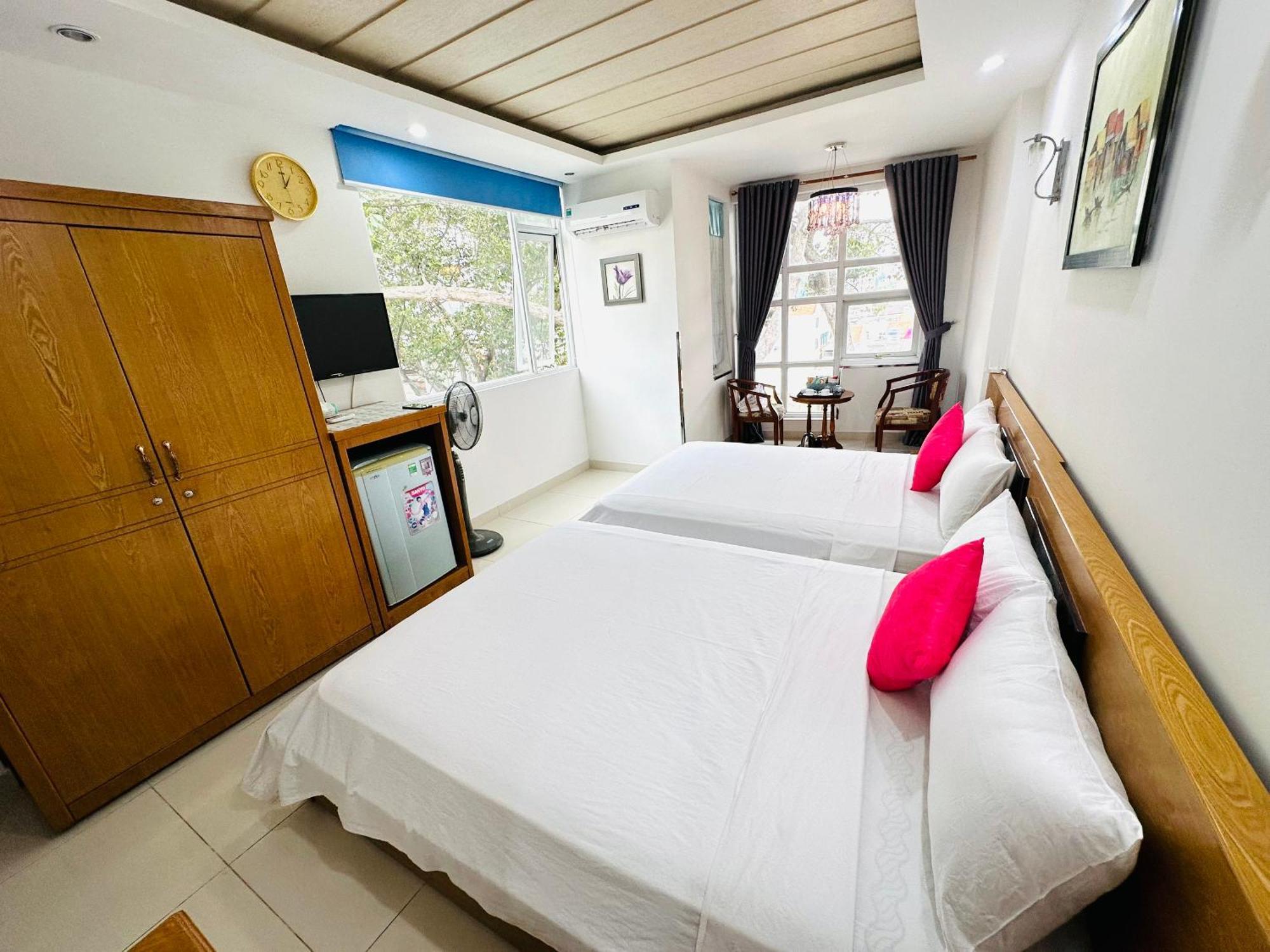 Redflower Hotel مدينة هوشي منه المظهر الخارجي الصورة