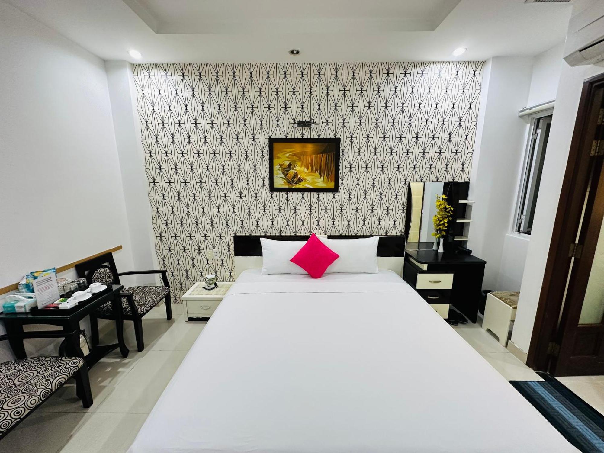 Redflower Hotel مدينة هوشي منه المظهر الخارجي الصورة