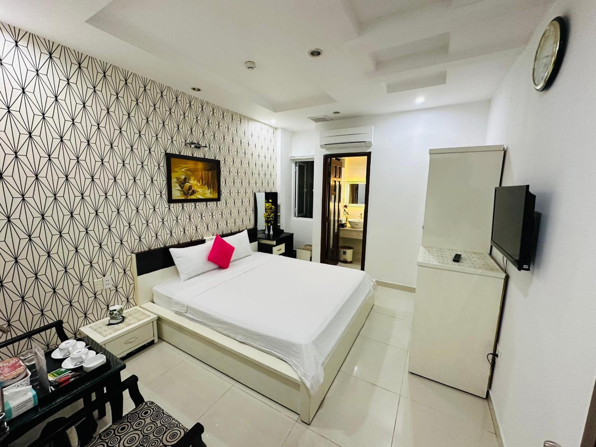 Redflower Hotel مدينة هوشي منه المظهر الخارجي الصورة