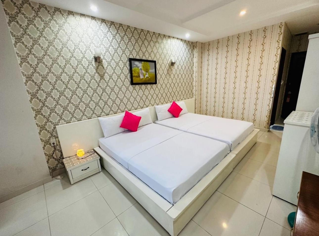 Redflower Hotel مدينة هوشي منه المظهر الخارجي الصورة