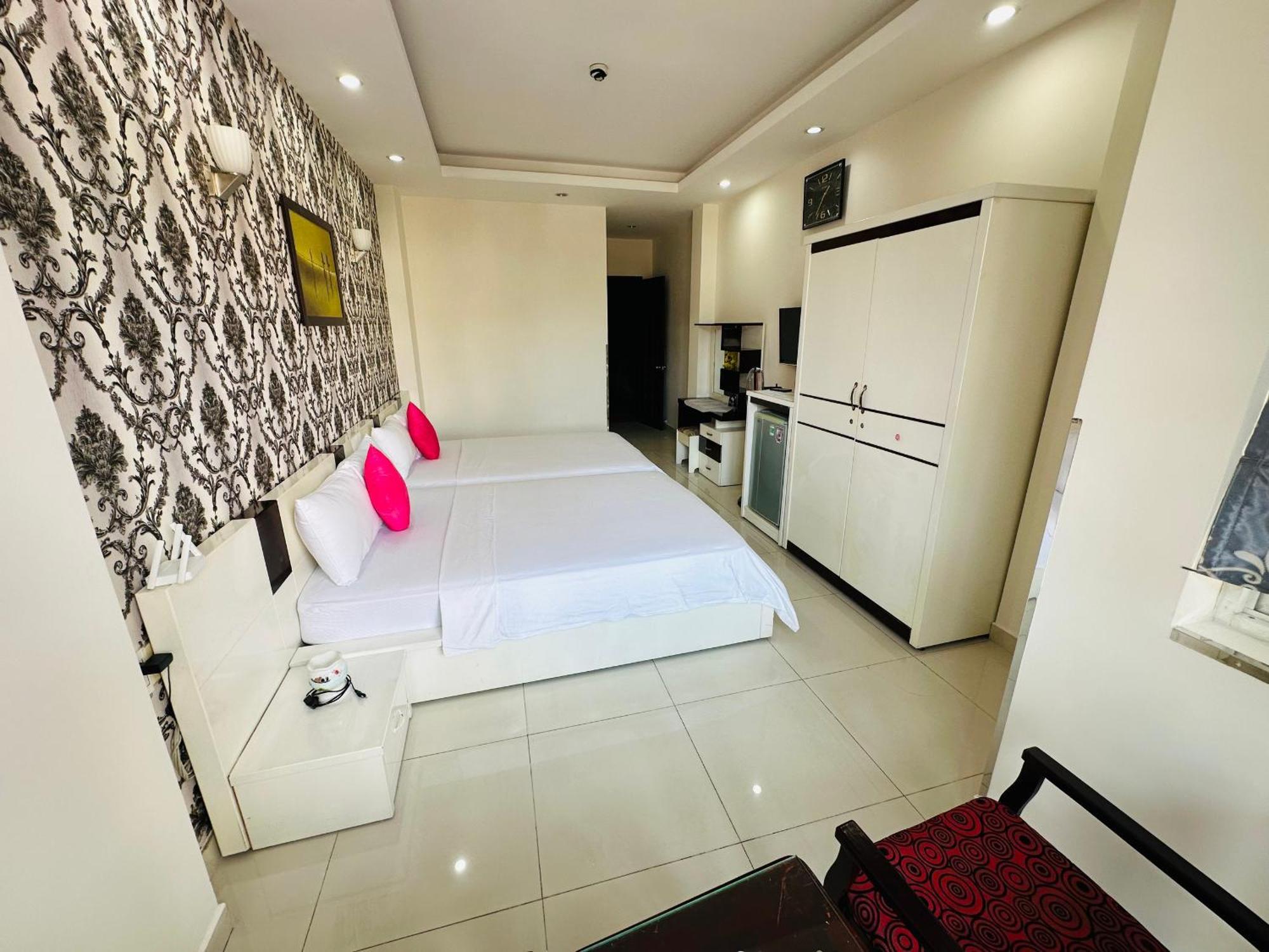 Redflower Hotel مدينة هوشي منه المظهر الخارجي الصورة