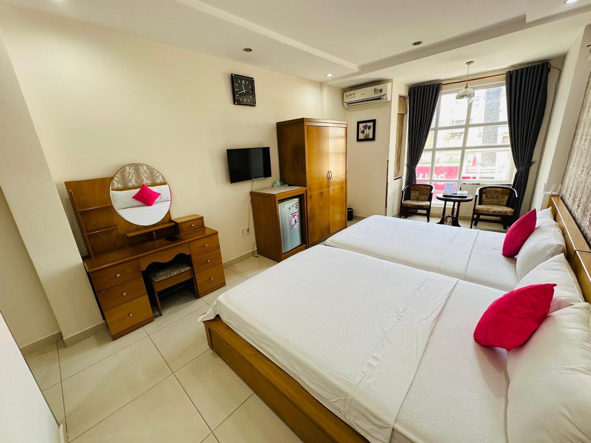 Redflower Hotel مدينة هوشي منه المظهر الخارجي الصورة
