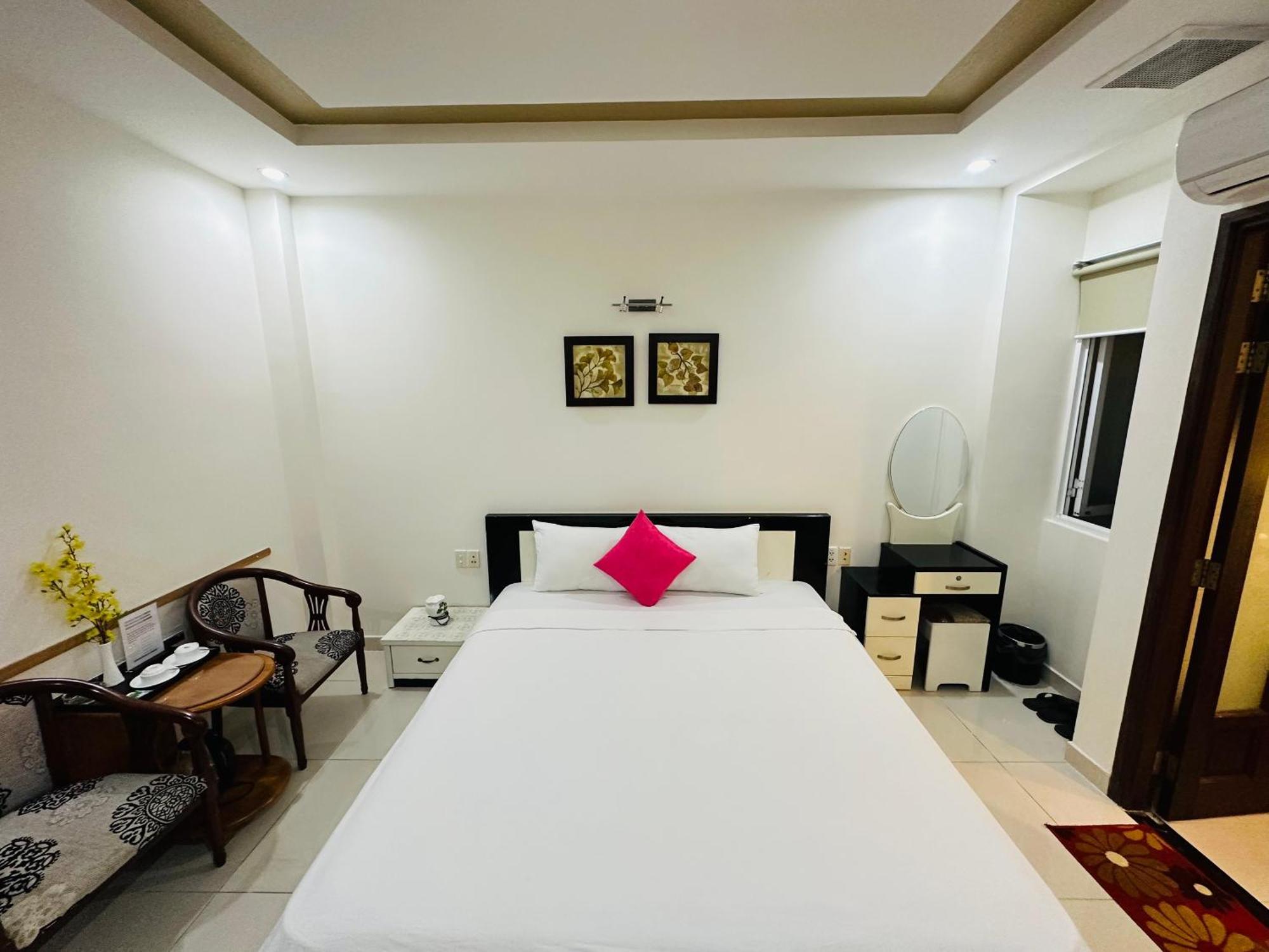 Redflower Hotel مدينة هوشي منه المظهر الخارجي الصورة