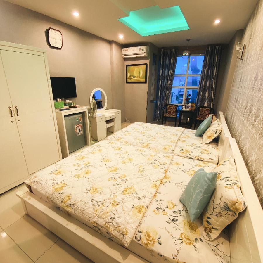 Redflower Hotel مدينة هوشي منه المظهر الخارجي الصورة
